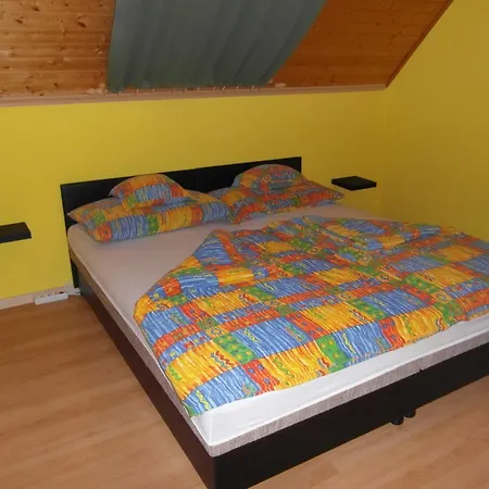 Apartmanhaz Apartment *