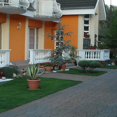 Apartment Apartmanhaz *