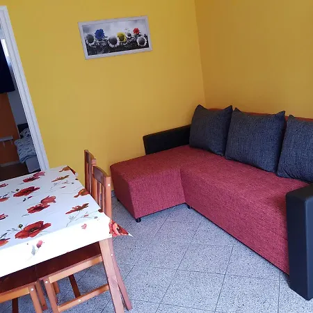 Apartmanhaz Apartment